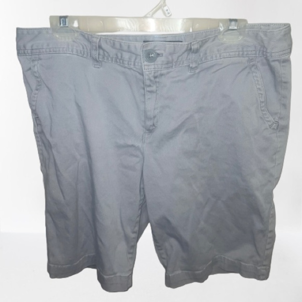 Eddie Bauer Gray Bermuda Size 12 Shorts